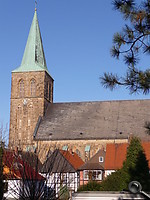 St. Bartholomäus Wellingholzhausen, Ansicht von Süden - Bild gross anzeigen